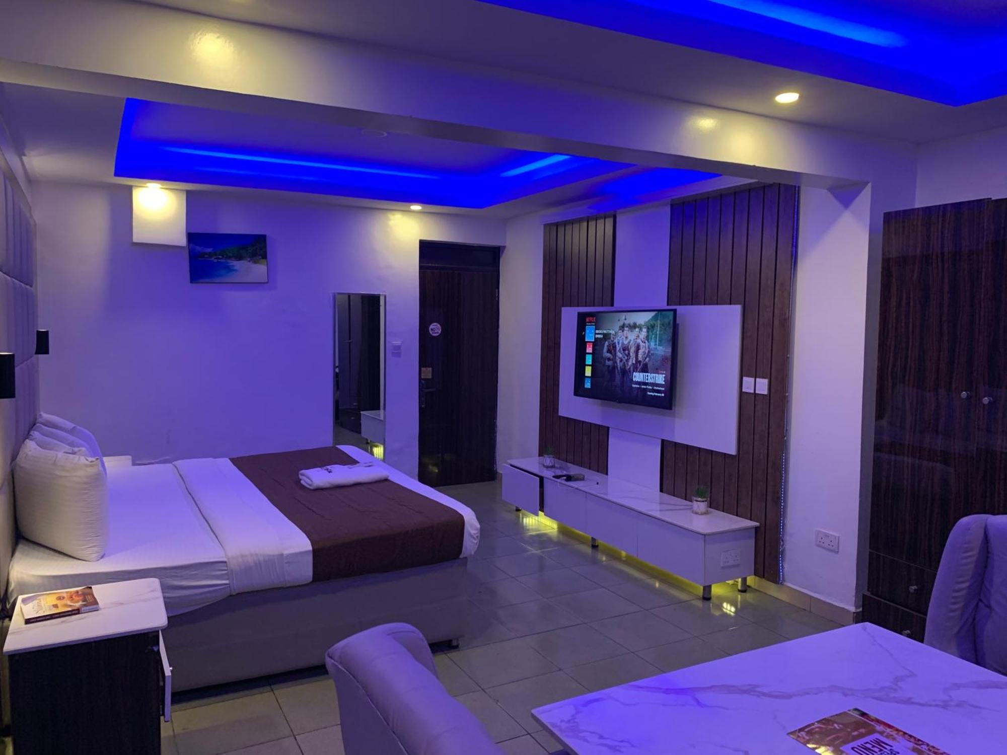 Presken Hotels @ Victoria Island Apese Экстерьер фото