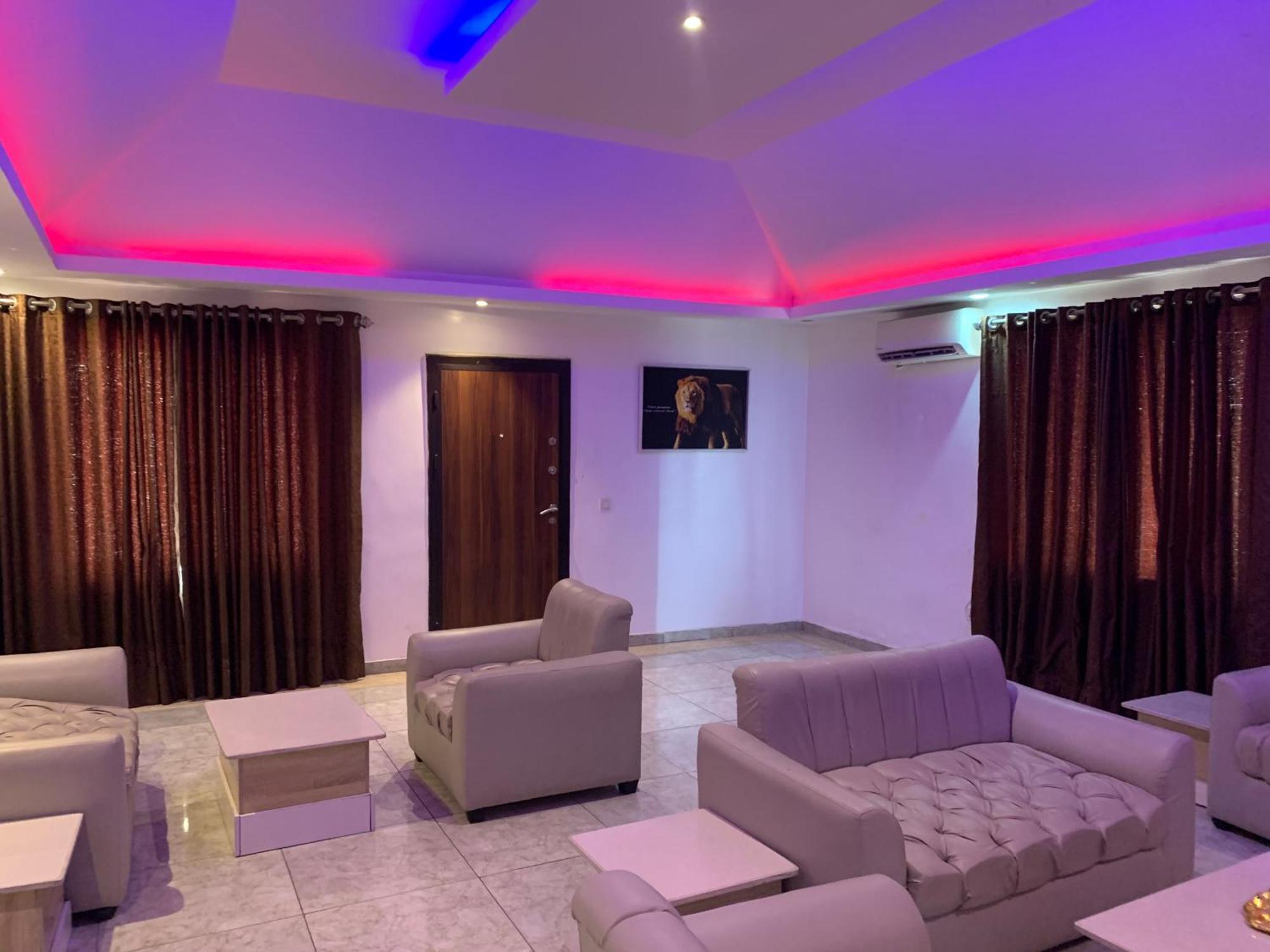 Presken Hotels @ Victoria Island Apese Экстерьер фото