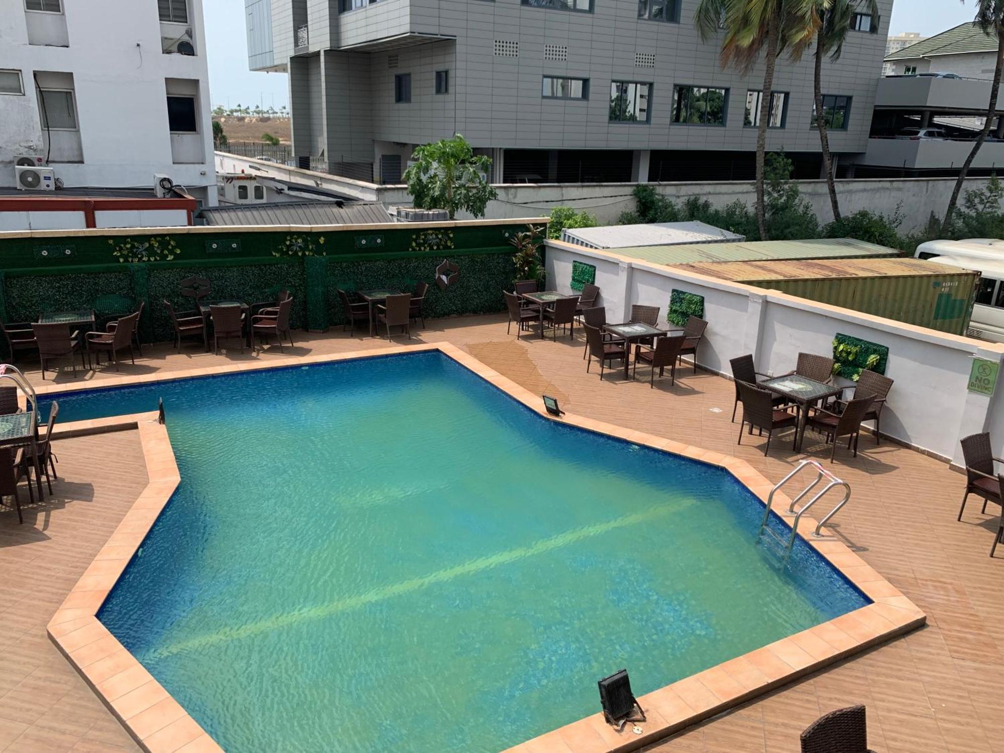 Presken Hotels @ Victoria Island Apese Экстерьер фото
